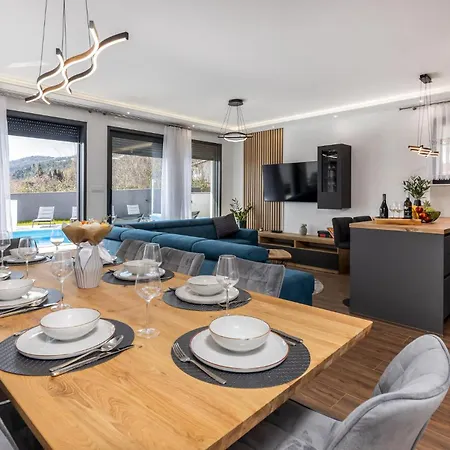 Prázdninový dům Amazing In With Sauna Lovran